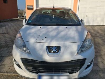 gebraucht Peugeot 207 CC Black & White Edition 155 THP Black &...