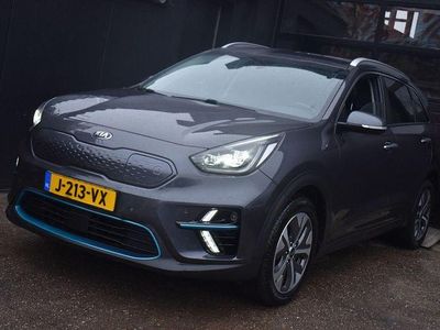 Grau Gebraucht 2020 Kia e-Niro SUV | 13.613 € (Fairer Preis)