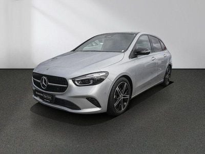 Gebraucht Mercedes B180 Progressive 136 PS (100 kW) 2025 Lack hightechsilber Van / Kleinbus