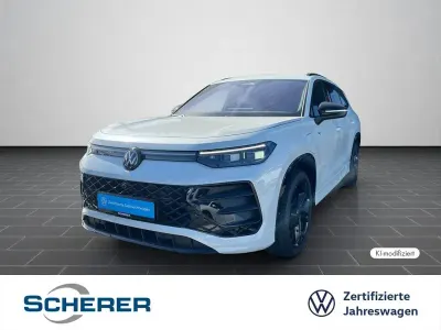 Gebraucht VW Tayron R-line 204 PS (150 kW) 2025 Oryxweiß perlmutteffekt (metallic) SUV