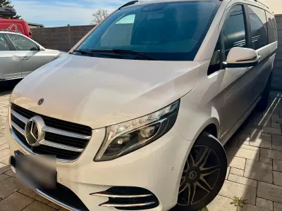 Gebraucht Mercedes V250 AMG 190 PS (139 kW) 2018 Weiß Van / Kleinbus