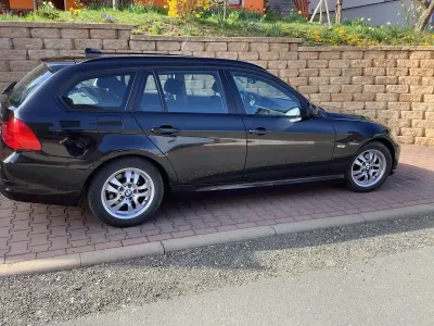 Gebraucht BMW 318 Exclusive 143 PS (105 kW) 2010 Schwarz Kombi