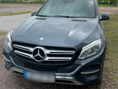 Gebraucht Mercedes GLE350 236 PS (173 kW) 2016 Grau SUV