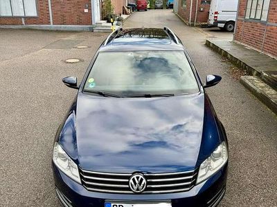 Gebraucht VW Passat Highline 177 PS (130 kW) 2012 Blau Kombi