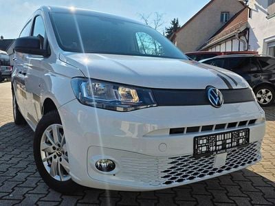 Gebraucht VW Caddy Maxi Basis 122 PS (89 kW) 2023 Weiß Van / Kleinbus