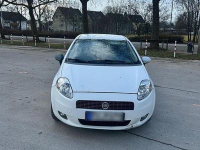 Gebraucht Fiat Grande Punto 77 PS (56 kW) 2008 Weiß Kleinwagen