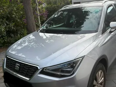 Używany Seat Arona 116 KM (85 kW) 2019 Srebrny SUV