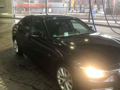 gebraucht BMW 320 320 d Modern Line