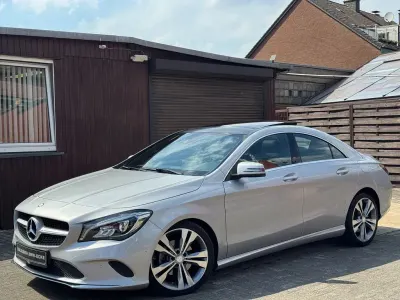 Gebraucht Mercedes CLA180 Urban 122 PS (89 kW) 2017 Silber Coupé