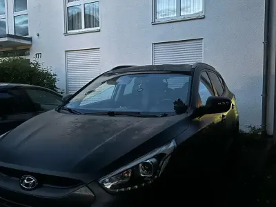 Gebraucht Hyundai ix35 135 PS (99 kW) 2013 Schwarz SUV