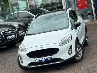 Gebraucht Ford Fiesta Active 101 PS (74 kW) 2018 Weiß Kleinwagen