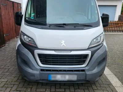 Gebraucht Peugeot Boxer 131 PS (96 kW) 2015 Weiß Van