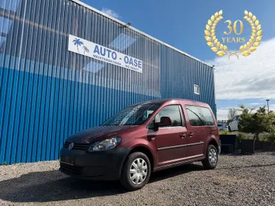 Usado VW Caddy Trendline 86 HP (63 kW) 2012 Vermelho Monovolume