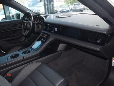 Usata Porsche Taycan 161 kW (220 CV) 2022 Bianco Berlina