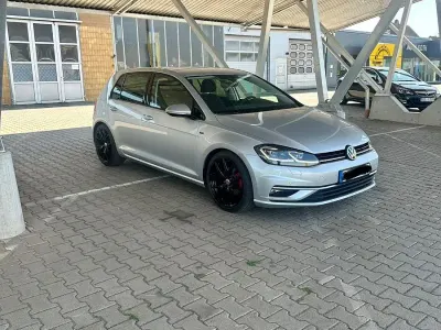 Gebraucht VW Golf VII 150 PS (110 kW) 2017 Silber Limousine