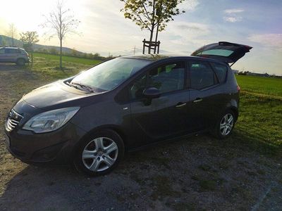 Usata Opel Meriva 110 CV (80 kW) 2012 Grigio Monovolume