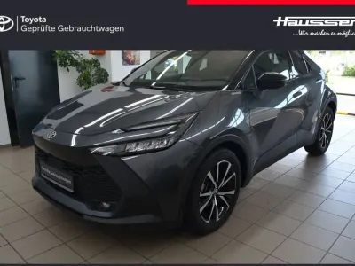 Gebraucht Toyota C-HR Team 140 PS (102 kW) 2024 Grau SUV