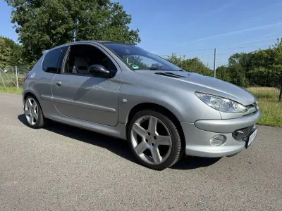 Gebraucht Peugeot 206 GTi 177 PS (130 kW) 2004 Silber Kleinwagen