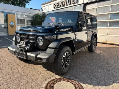 Neu BAW 212 166 PS (122 kW) 2026 Schwarz SUV
