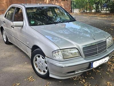 Mercedes C180