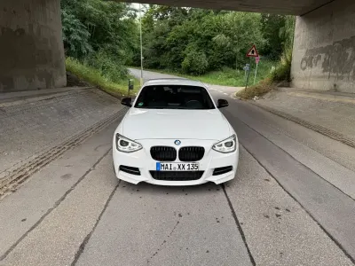 Gebraucht BMW M135 Sport Line 320 PS (235 kW) 2013 Weiß Kleinwagen