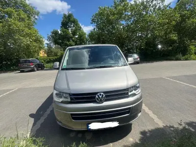 Gebraucht VW Multivan Highline 179 PS (131 kW) 2015 Van / Kleinbus