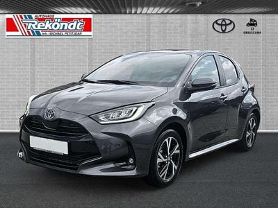 Neu Toyota Yaris Hybrid 116 PS (85 kW) 2025 Grey metallic Limousine