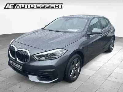 Gebraucht BMW 118 Advantage 140 PS (102 kW) 2019 Grau Limousine
