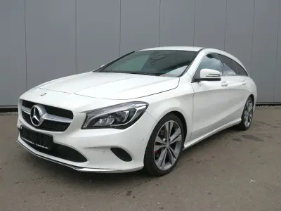 Gebraucht Mercedes CLA180 Shooting Brake Urban 122 PS (89 kW) 2016 Calcitweiss/zirrusweiss Kombi