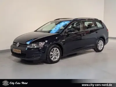 Gebraucht VW Golf VII 116 PS (85 kW) 2016 Deep black perleffekt Kombi