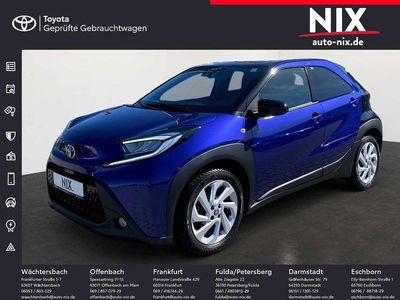 Gebraucht Toyota Aygo X Comfort 72 PS (52 kW) 2022 Juniper blue metallic/ night sky black SUV