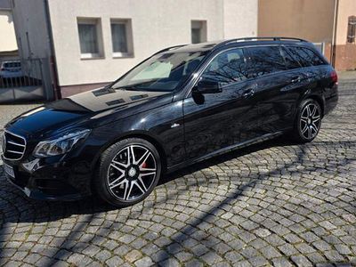 Gebraucht Mercedes E350 351 PS (258 kW) 2015 Schwarz Kombi
