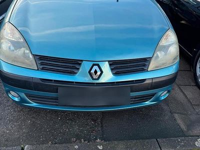 Gebraucht Renault Clio II 75 PS (55 kW) 2004 Blau Kleinwagen