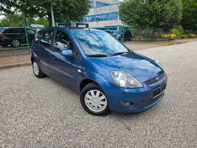 Gebraucht Ford Fiesta 80 PS (58 kW) 2006 Blau Kleinwagen