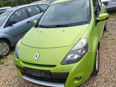 Gebraucht Renault Clio II 2009 Grün Limousine