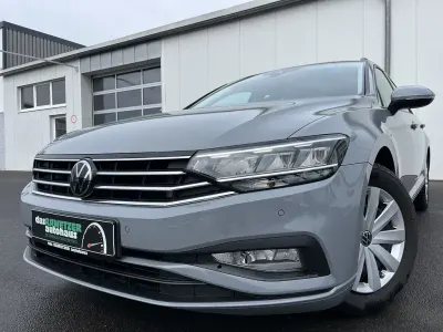 Używany VW Passat S 150 KM (110 kW) 2022 Szary Kombi