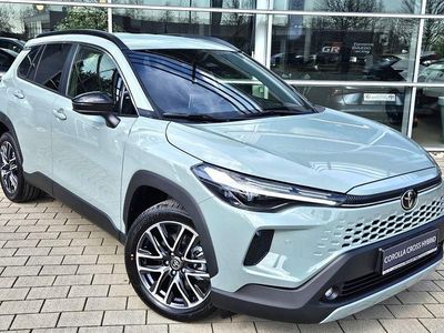 Neu Toyota Corolla Cross 178 PS (130 kW) 2026 Grün SUV