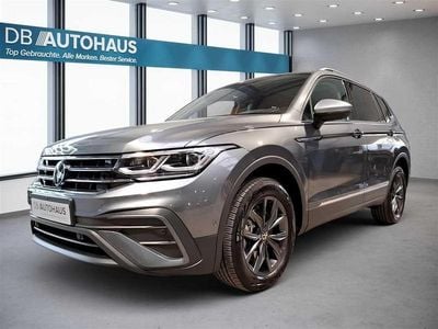 Grau Gebraucht 2024 VW Tiguan Allspace Life SUV | 36.390 € (Guter Preis)