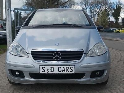 Usata Mercedes A150 95 CV (69 kW) 2006 Argento Utilitaria