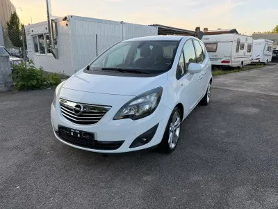 Gebraucht Opel Meriva Active 120 PS (88 kW) 2012 Weiß Van / Kleinbus