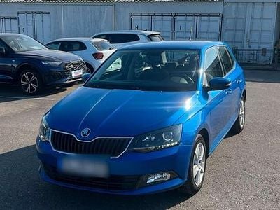 Blau Gebraucht 2015 Skoda Fabia Kleinwagen | 7.900 € (Fairer Preis)