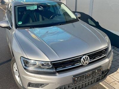 Grau Gebraucht 2017 VW Tiguan Sound SUV | 18.100 € (Guter Preis)