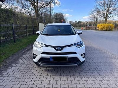 Gebraucht Toyota RAV4 Hybrid Edition-S 155 PS (114 kW) 2017 Weiß SUV