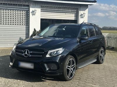 Gebraucht Mercedes GLE400 333 PS (244 kW) 2018 Schwarz SUV