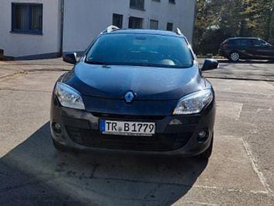 Gebraucht Renault Mégane III Expression 106 PS (77 kW) 2012 Limousine