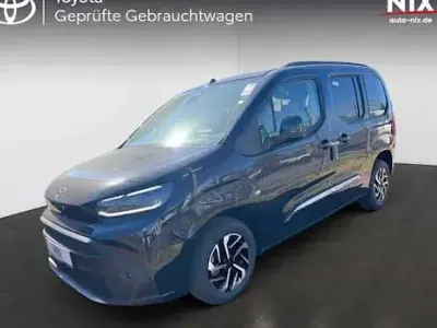 Neu Toyota Proace Verso City 110 PS (80 kW) 2026 Schwarz Kombi