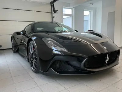 Neu Maserati MC20 630 PS (463 kW) 2026 Schwarz Coupé