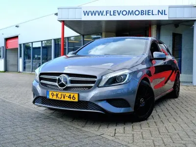 Gebraucht Mercedes A180 Ambition 122 PS (89 kW) 2013 Grau Limousine
