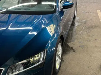 Gebraucht Skoda Superb Style 150 PS (110 kW) 2017 Blau Kombi