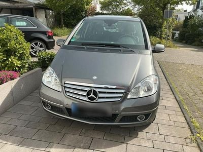 Usata Mercedes A160 95 CV (69 kW) 2012 Grigio Utilitaria